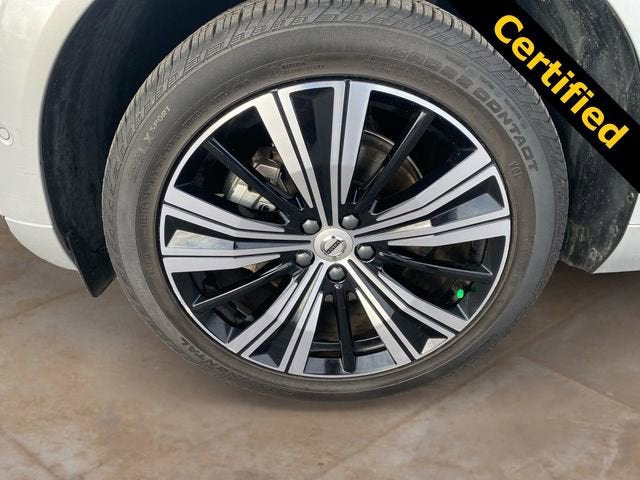 2023 Volvo XC60 Plus Bright Theme