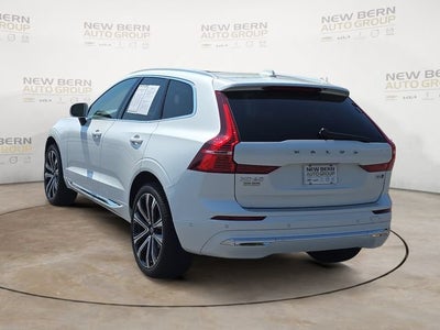 2023 Volvo XC60 Ultimate Bright Theme