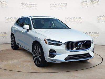 2023 Volvo XC60 Ultimate Bright Theme