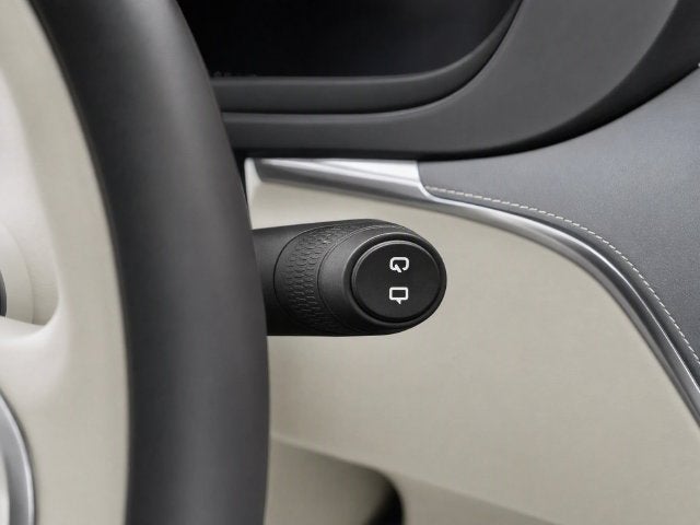 2024 Volvo XC60 Plus Dark Theme