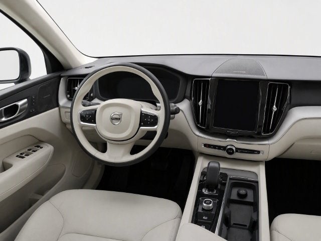 2024 Volvo XC60 Plus Dark Theme