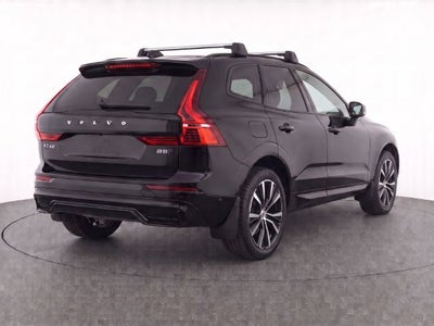 2024 Volvo XC60 Plus Dark Theme
