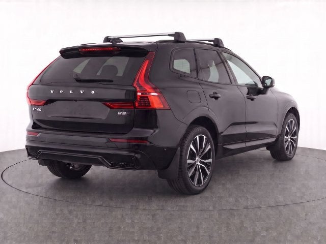 2024 Volvo XC60 Plus Dark Theme