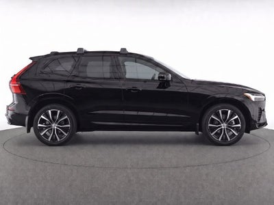2024 Volvo XC60 Plus Dark Theme