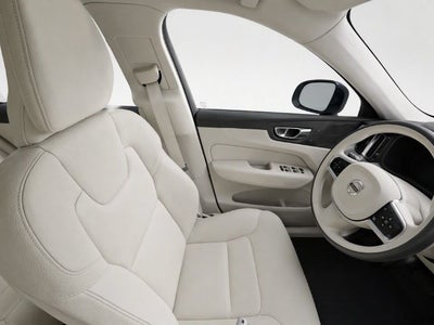 2024 Volvo XC60 Plus Dark Theme