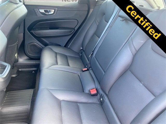 2023 Volvo XC60 Plus Bright Theme