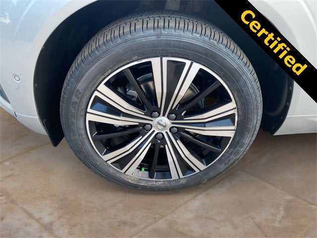 2023 Volvo XC60 Plus Bright Theme