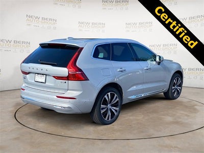 2023 Volvo XC60 Plus Bright Theme