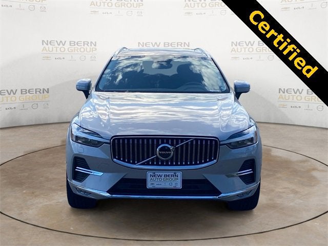 2023 Volvo XC60 Plus Bright Theme