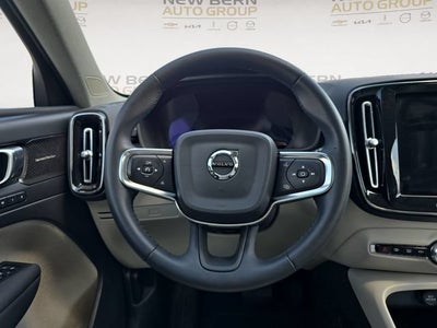 2024 Volvo XC40 Plus Bright Theme