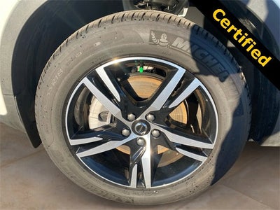 2025 Volvo XC40 Core Bright Theme