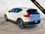 2025 Volvo XC40 Core Bright Theme