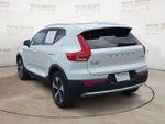 2024 Volvo XC40 Core Bright Theme
