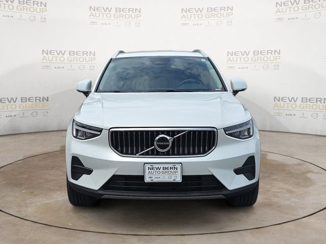 2024 Volvo XC40 Core Bright Theme
