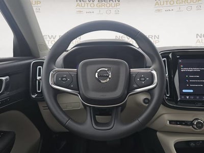 2024 Volvo XC40 Plus Dark Theme