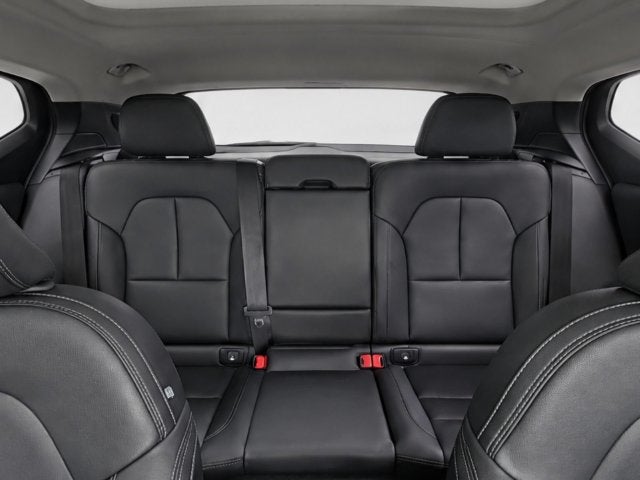 2025 Volvo XC40 Ultra Dark Theme