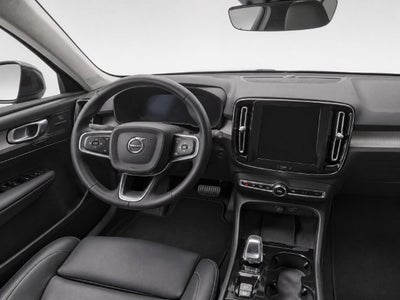 2025 Volvo XC40 Ultra Dark Theme