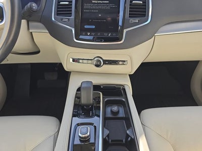 2025 Volvo XC90 Core