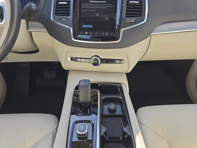 2025 Volvo XC90 Core