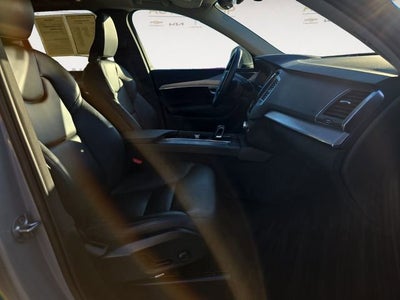 2025 Volvo XC90 Core