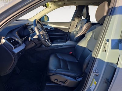 2025 Volvo XC90 Core