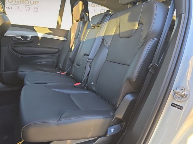 2025 Volvo XC90 Core