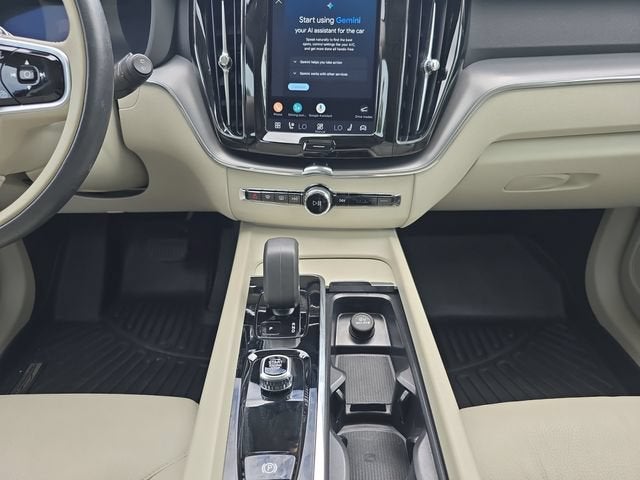 2025 Volvo XC60 Core