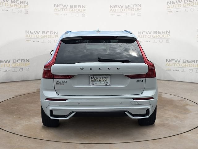 2025 Volvo XC60 Core