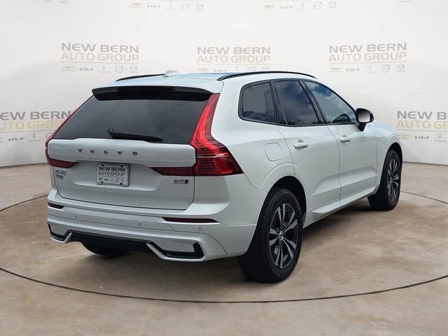 2025 Volvo XC60 Core