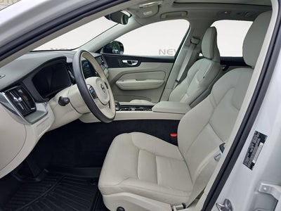 2025 Volvo XC60 Core