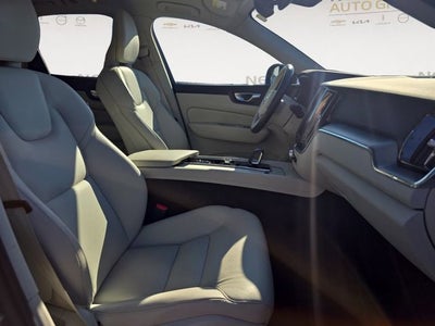 2025 Volvo XC60 Core
