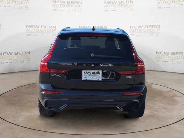 2025 Volvo XC60 Core