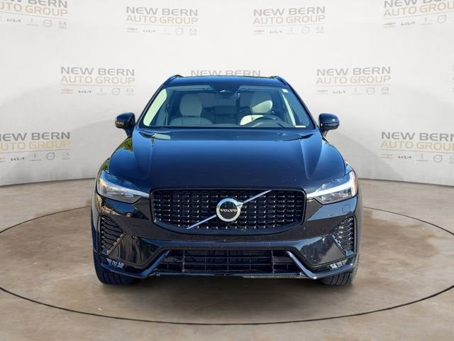 2025 Volvo XC60 Core