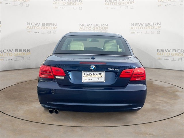 2012 BMW 3 Series 328i