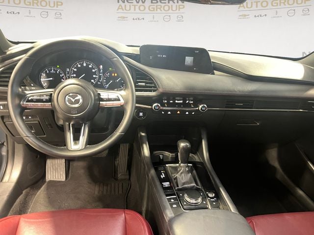 2022 Mazda Mazda3 Carbon Edition