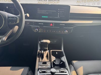 2025 Kia K5 EX