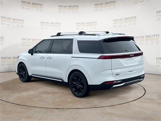 2024 Kia Carnival SX