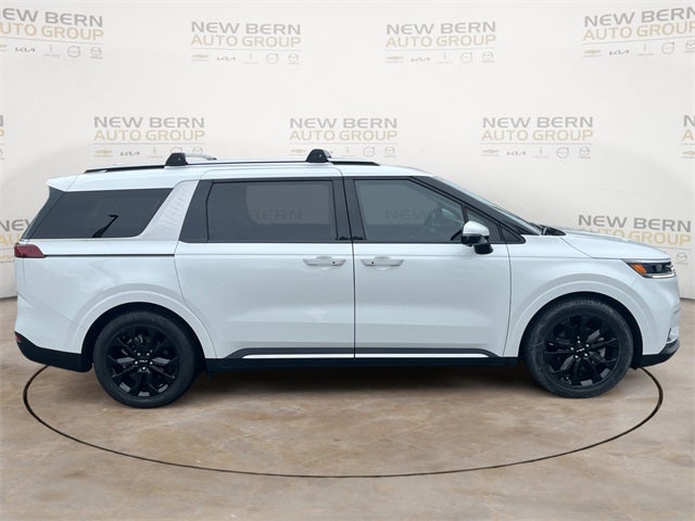 2024 Kia Carnival SX